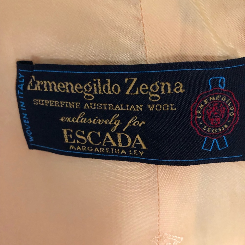 Escada Jacket - Picture 3 of 6